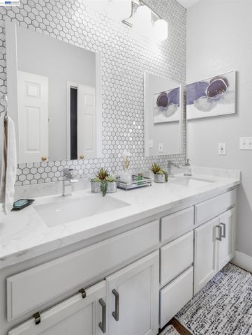 308 Arrowhead Way, Hayward, CA 94544
