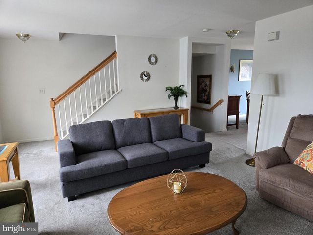 318 SHERMAN AVE, Carlisle, PA 17013