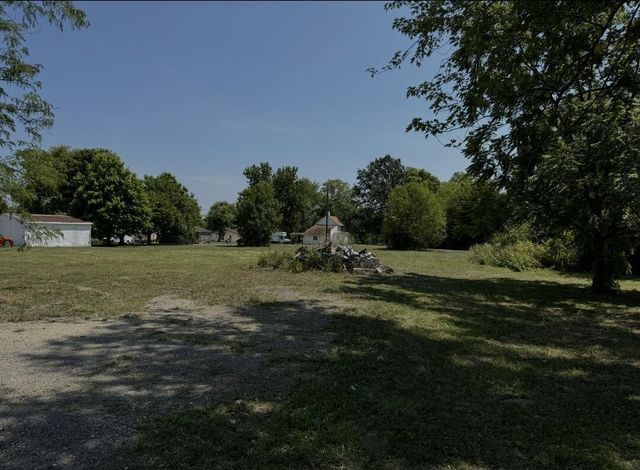 36 Circle Avenue, New Holland, OH 43145