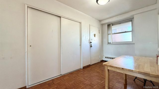 9707 63rd Road 8G, Rego Park, NY 11374