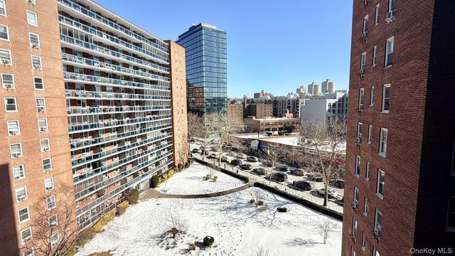 9707 63rd Road 8G, Rego Park, NY 11374