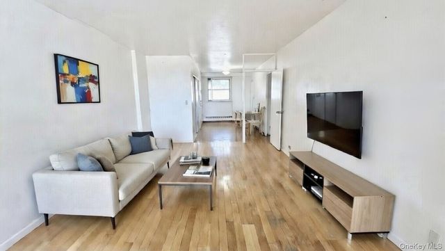 9707 63rd Road 8G, Rego Park, NY 11374