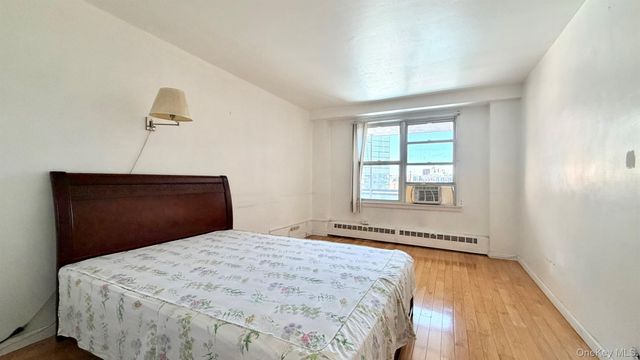 9707 63rd Road 8G, Rego Park, NY 11374