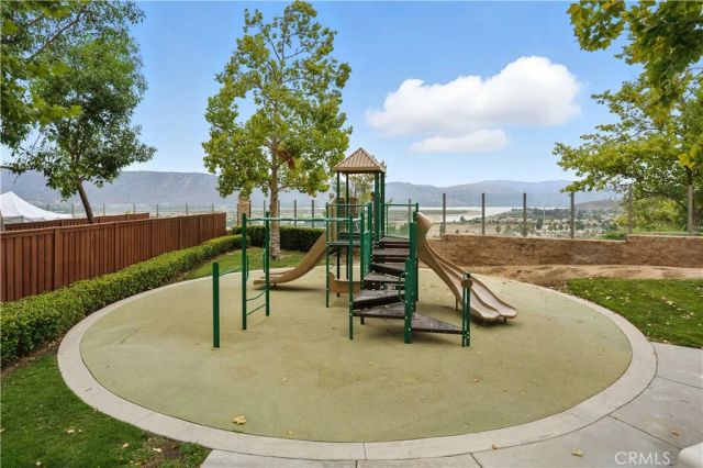 15636 Vista Way 104, Lake Elsinore, CA 92532