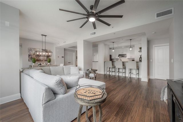 1238 E KENNEDY BOULEVARD 402, Tampa, FL 33602