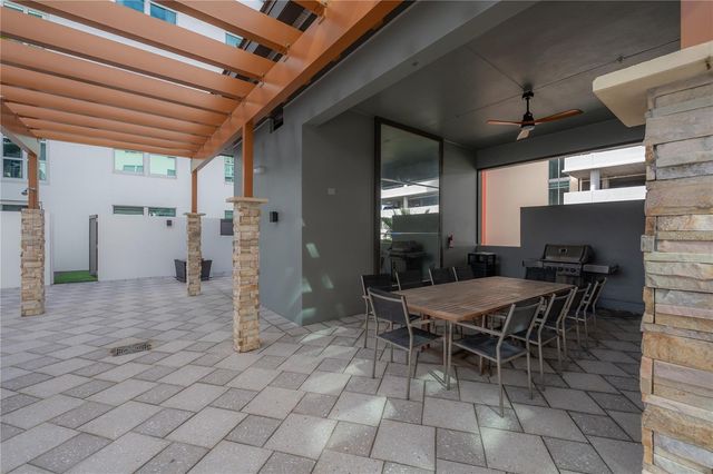 1238 E KENNEDY BOULEVARD 402, Tampa, FL 33602