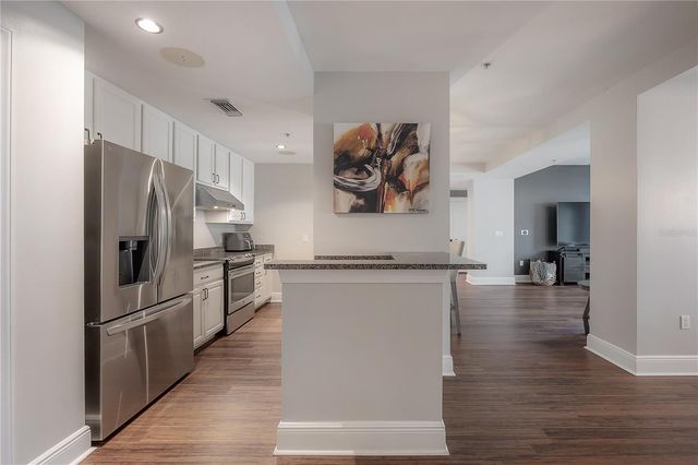 1238 E KENNEDY BOULEVARD 402, Tampa, FL 33602