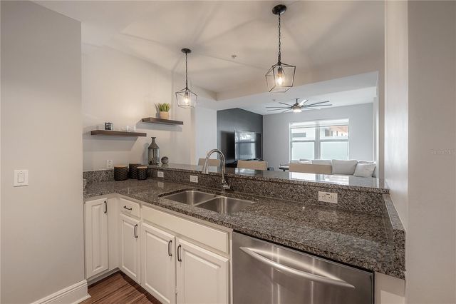 1238 E KENNEDY BOULEVARD 402, Tampa, FL 33602