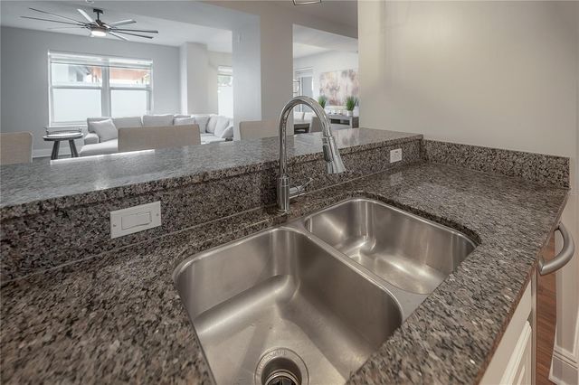 1238 E KENNEDY BOULEVARD 402, Tampa, FL 33602