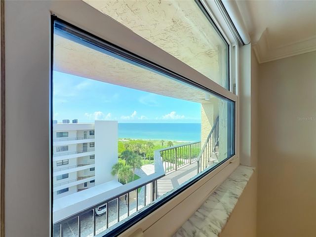 8750 MIDNIGHT PASS ROAD 501C, Sarasota, FL 34242