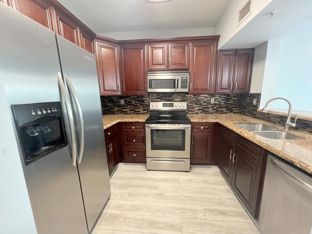 3020 NE 32nd Avenue 608, Fort Lauderdale, FL 33308