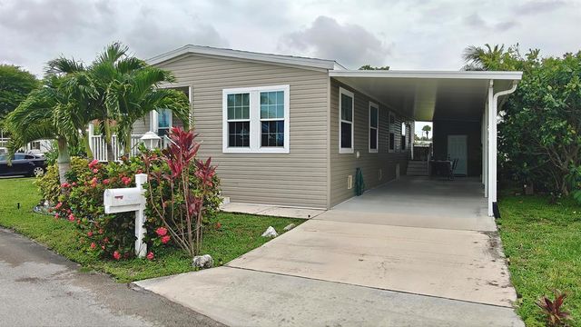 7306 43rd Terrace N, Riviera Beach, FL 33404
