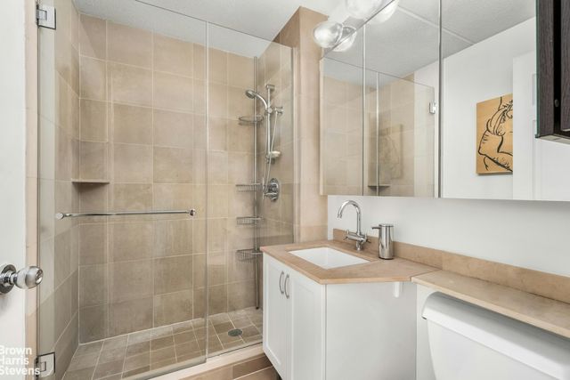 68 Bradhurst Ave Apt 1U, New York City, NY 10030