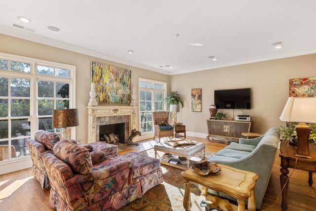 3118 OAKLEIGH MANOR CV, Germantown, TN 38138