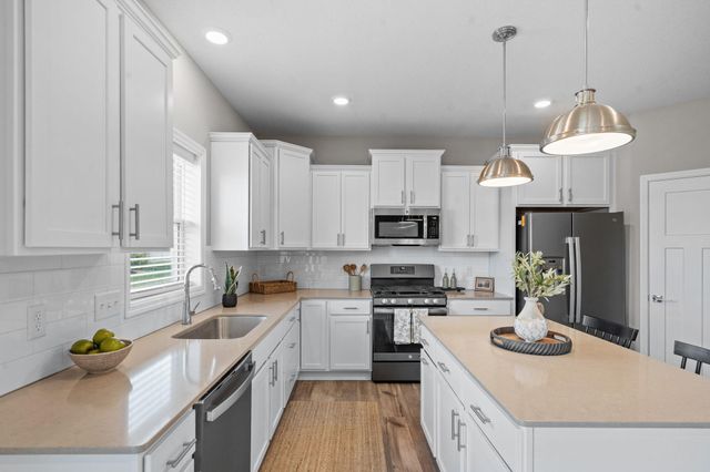 7449 203rd Street W, Lakeville, MN 55044