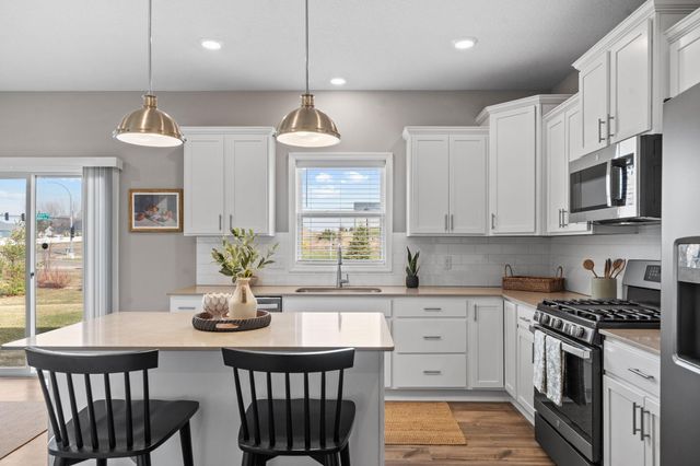 7449 203rd Street W, Lakeville, MN 55044