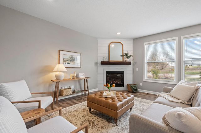 7449 203rd Street W, Lakeville, MN 55044