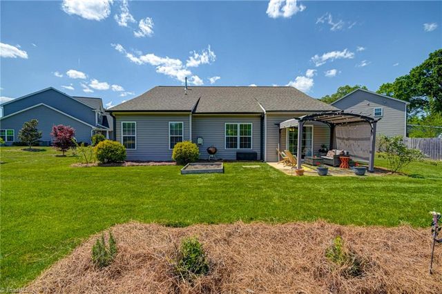 4445 Silo Ridge Court, Clemmons, NC 27012