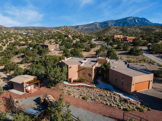 26 Cedar Creek, Placitas, NM 87043