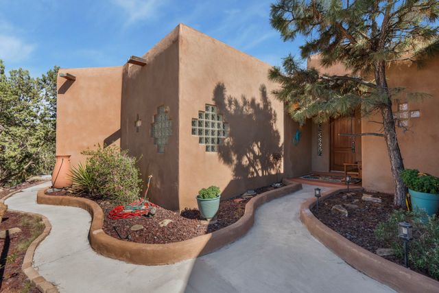 26 Cedar Creek, Placitas, NM 87043
