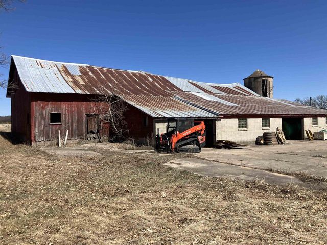 W6932 ALP COURT, Wild Rose, WI 54984