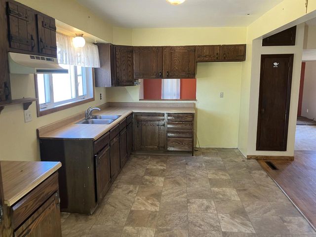 W6932 ALP COURT, Wild Rose, WI 54984
