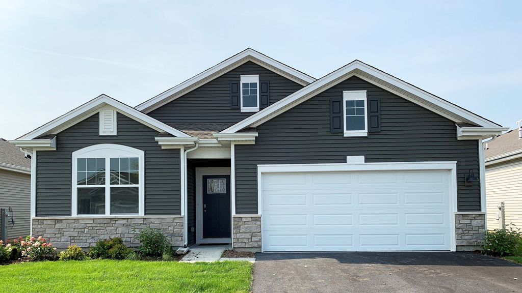 870 Mesa Lane, Pingree Grove, IL 60140