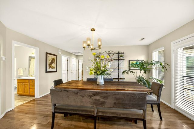 480 Parkside Drive, Ashland, OR 97520