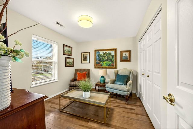 480 Parkside Drive, Ashland, OR 97520