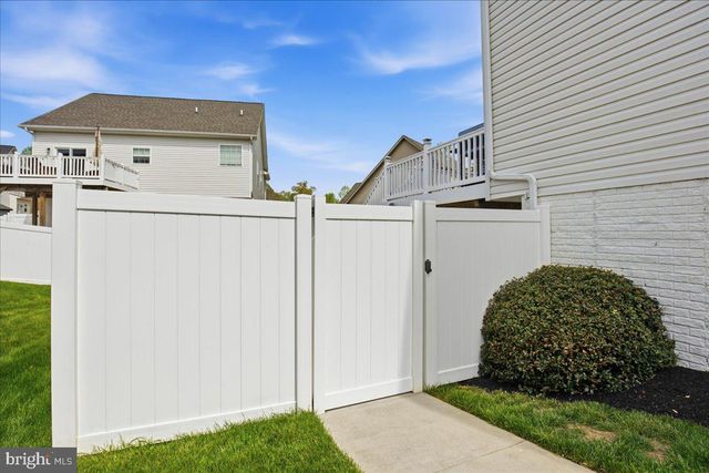 613 YEARLING DR, Prince Frederick, MD 20678