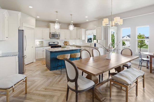 408 W CORNFIELD CIR, Kaysville, UT 84037
