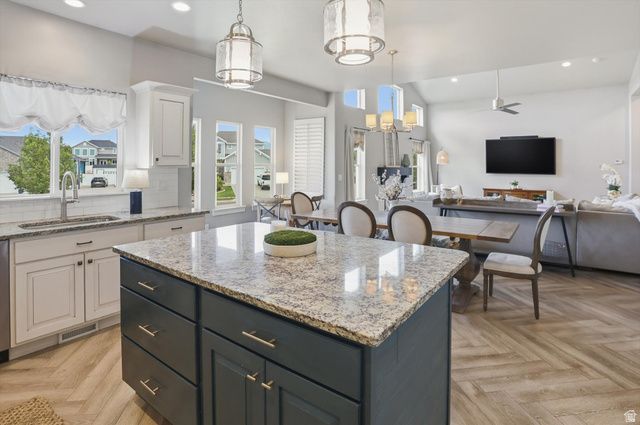 408 W CORNFIELD CIR, Kaysville, UT 84037