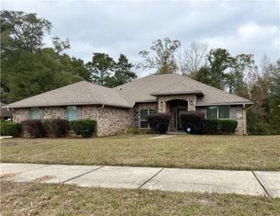 8622 Fernwood N Loop, Semmes, AL 36575