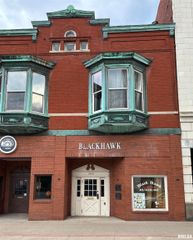 1423 5TH Avenue, Moline, IL 61265