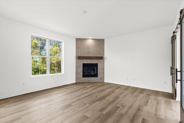 N174W20660 Laurel Springs CIRCLE, Jackson, WI 53037