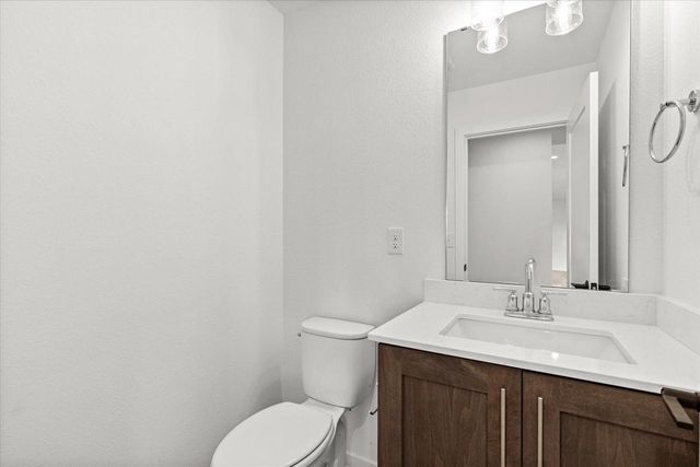 N174W20660 Laurel Springs CIRCLE, Jackson, WI 53037