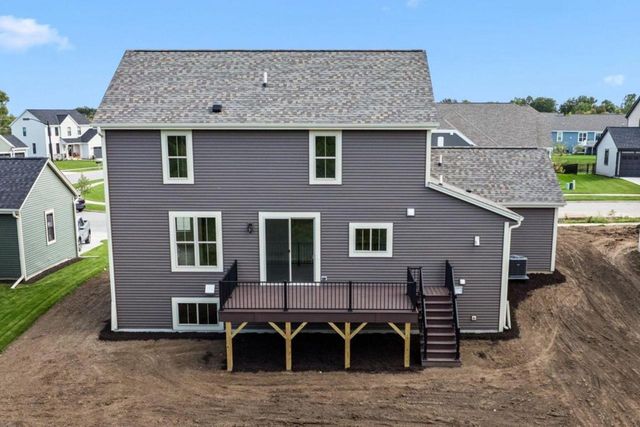 N174W20660 Laurel Springs CIRCLE, Jackson, WI 53037