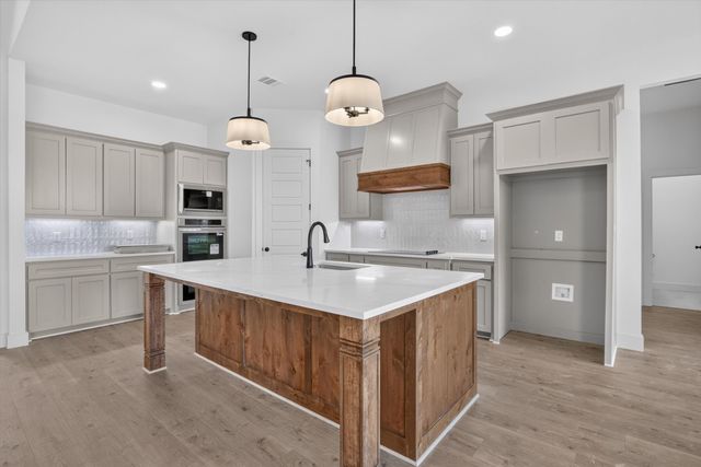 471 Red Bird Drive, Springtown, TX 76082