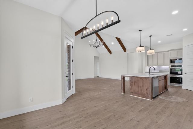 471 Red Bird Drive, Springtown, TX 76082