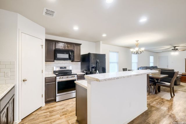 10018 Big Spring Ln, San Antonio, TX 78223
