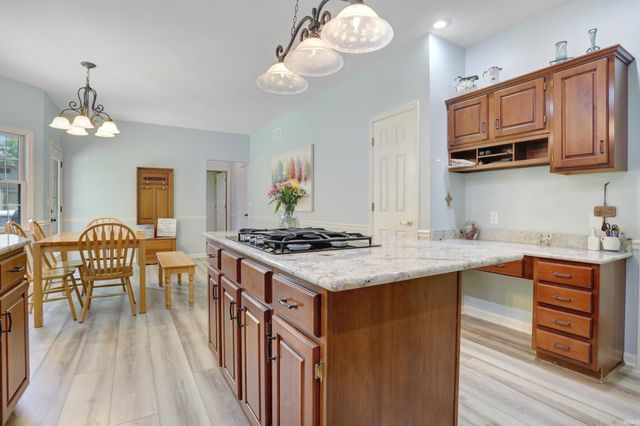 7344 Timber View Drive, Newburgh, IN 47630