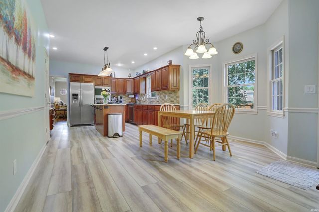 7344 Timber View Drive, Newburgh, IN 47630