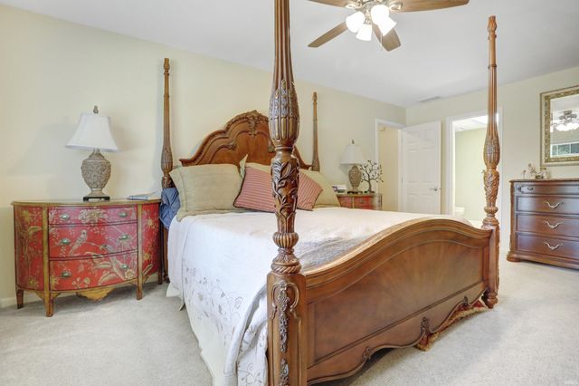 7344 Timber View Drive, Newburgh, IN 47630