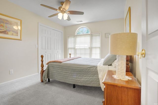 7344 Timber View Drive, Newburgh, IN 47630