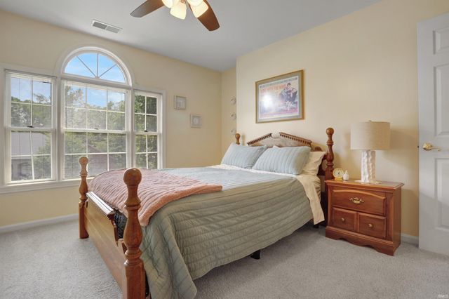 7344 Timber View Drive, Newburgh, IN 47630