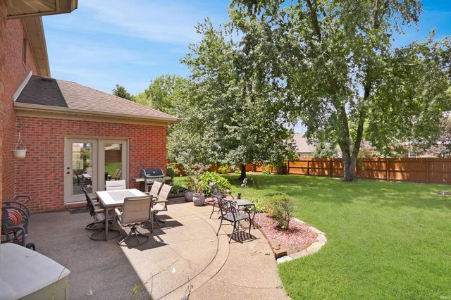 7344 Timber View Drive, Newburgh, IN 47630