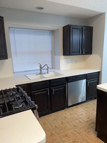 704 Kelsie Lane, Desoto, TX 75115