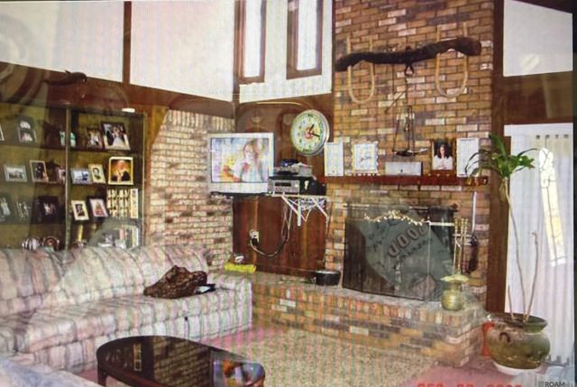 406 E Chuck St, Gonzales, LA 70737