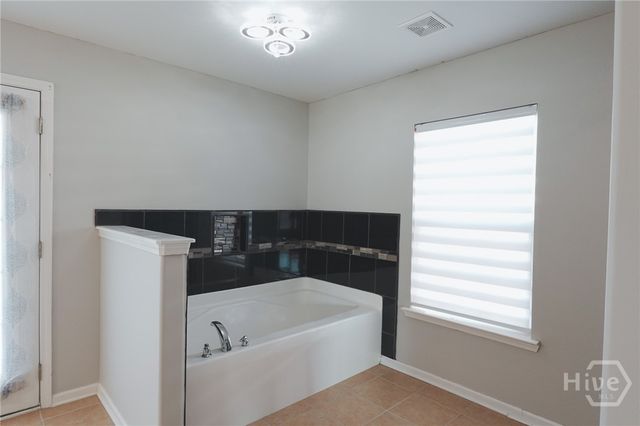 25 Litchfield Drive, Savannah, GA 31419