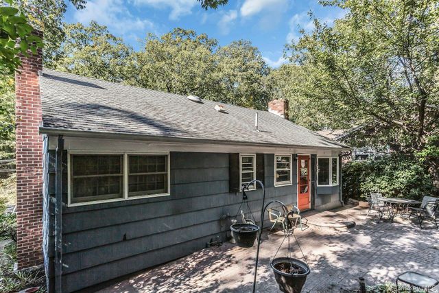 88 Ocean Avenue, Northport, NY 11768